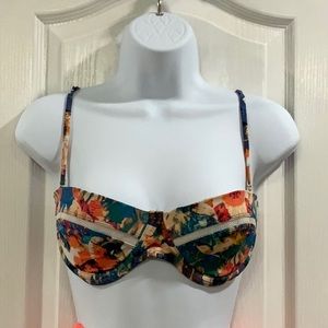 NWT 6 Shore Road Bikini Top